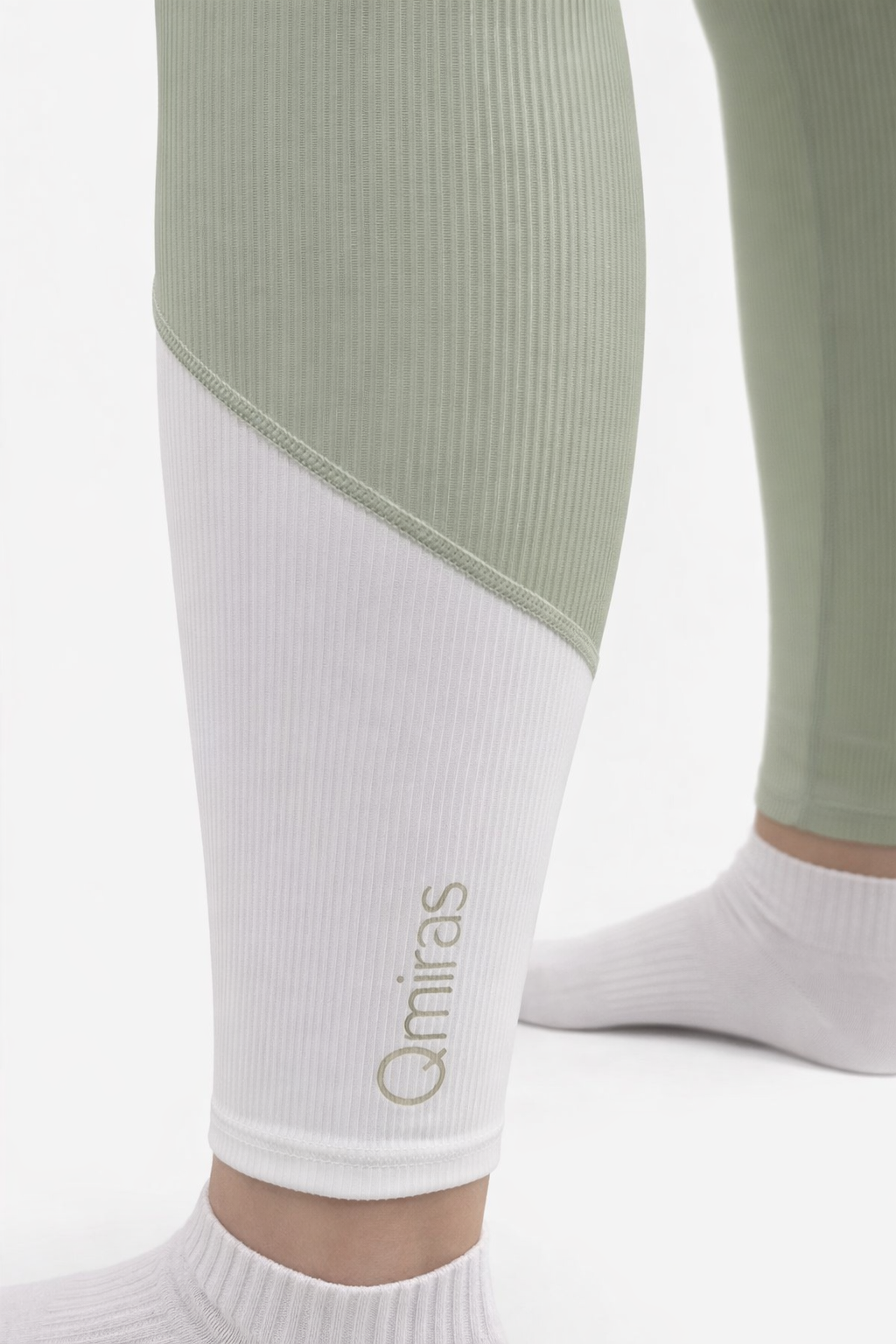 LEGGING SPORT RIBBED SOSTENIBLE VERDE/BLANCO